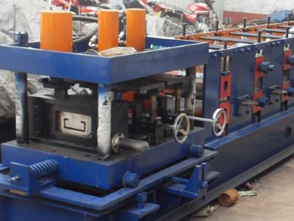 全自動扭斷沖孔60-300C型鋼