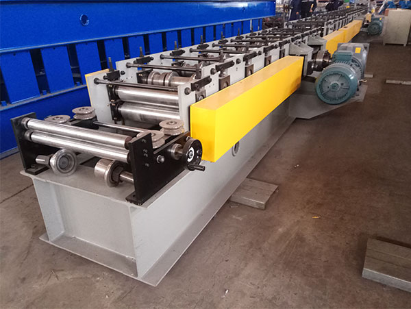 打包箱頂梁設備 打包箱頂梁設備